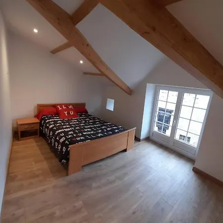 Maison Centre De Avec Terrasse Et Terrain *