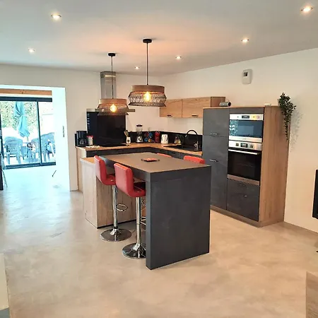 Maison Centre De Avec Terrasse Et Terrain